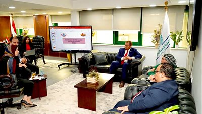 الرقابة الصحية تبحث التعاون مع أمانة المراكز المتخصصة وخطة تسجيل واعتماد المنشآت الطبية