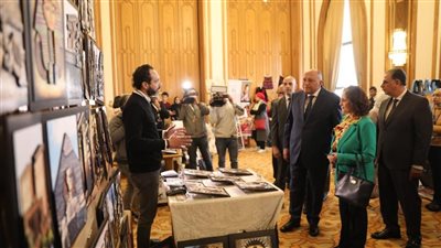 اشتري مصري.. وزير الخارجية يفتتح معرض المنتجات المصرية التراثية |صور 