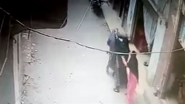 التعدي على السيدة