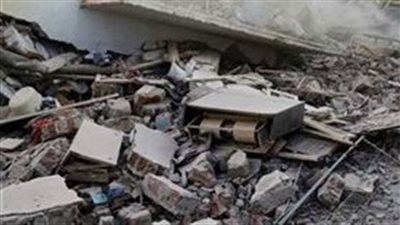 التحقيق في مصرع سيدة وإصابة اثنين في انهيار شرفة عقار بالإسكندرية