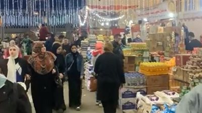بأسعار مخفضة.. توافد المواطنين على معرض أهلا رمضان لشراء السلع والمنتجات الغذائية | بث مباشر 