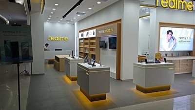 غلق فروع وبيان رسمي.. القصة الكاملة لخروج ريلمي من السوق المصري