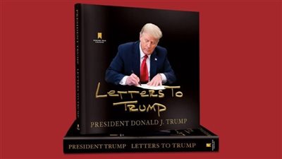 ترامب يكشف عن 150 رسالة سرية من رؤساء وملوك وشخصيات مهمة في كتاب جديد 