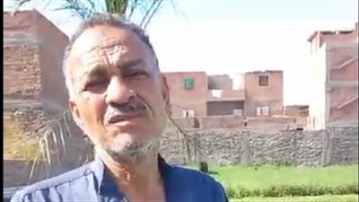 ضربوني وطردوني من أرضي.. مواطن يستغيث من استيلاء 4 أشخاص على أرضه الزراعية بأسيوط | بث مباشر