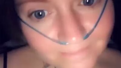 نامت 4 أيام.. بريطانية تصاب باضطراب مجهول يجعلها تكافح للاستيقاظ