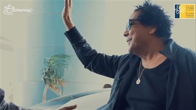 استقبال حافل للكينج محمد منير في السودان استعدادًا لحفله غدًا