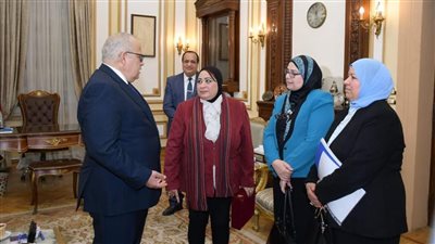 رئيس جامعة القاهرة يُكلّف الدكتورة فاطمة عابد بأعمال عمادة كلية التمريض 