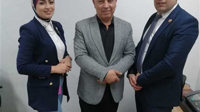 جمارك مطار برج العرب الدولي تضبط محاولة تهريب عدد من القطع المعدنية الأثرية