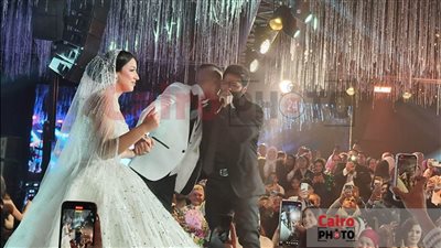 تامر حسني يشعل حفل زفاف حسن شاكوش بالرقص والغناء | صور 