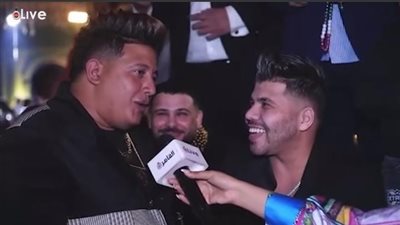 عمر كمال يكشف موعد حفل زفافه.. وحمو بيكا: اتجوز قبل ما الفيران تاكل فلوسك وتدوّد