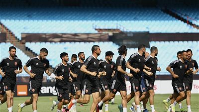 تطعيمات جديدة لبعثة الأهلي قبل السفر إلى الكاميرون