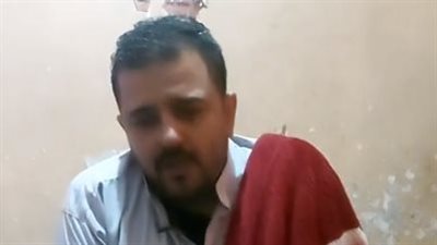 مصاب بمرض بورغر النادر ببورسعيد يستغيث: تعبت وباخد 7 أقراص ترامادول في اليوم من الألم | بث مباشر