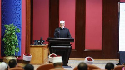 الضويني يهنئ الإمام الأكبر بتصدر الأزهر في جوائز التميز الحكومي وحصد المراكز الأولى