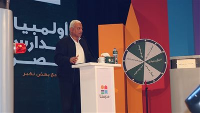 محافظ السويس يوجه بالتأني والتركيز في تصحيح امتحانات الشهادة الإعدادية