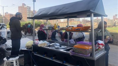 منعها أمام المحلات والمطاعم.. أبرز مواد تعديل قانون عربات الطعام المتنقلة بالبرلمان