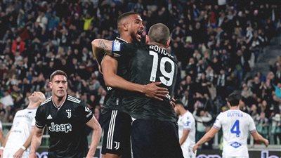 يوفنتوس يخطف فوزا مثيرا أمام سامبدوريا في الدوري الإيطالي