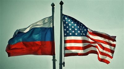 رفع العقوبات عن موسكو.. الكرملين يعلن نتائج اجتماعات الخبراء من روسيا وأمريكا 