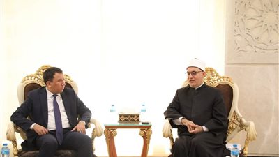 علاقات تاريخية وعلمية وإنسانية.. أمين البحوث الإسلامية يستقبل وفد أوزباكستان