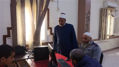 في يومها الثاني.. رئيس أزهر مطروح يتابع فعاليات مسابقة الإمام الأكبر السنوية لحفظ القرآن وتجويده