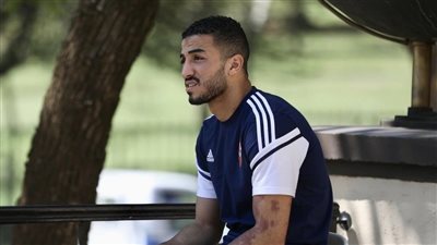 مباراة الأهلي وبيراميدز.. طرد محمد عبد المنعم بعد اعتدائه على فخر الدين بن يوسف