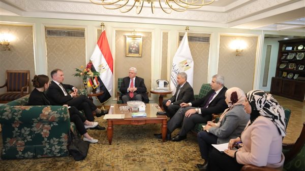 جانب من اللفاء 