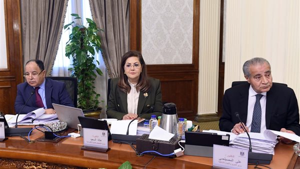 جانب من التوقيع