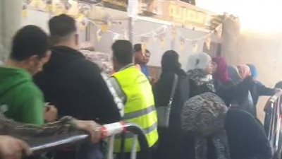 الأرز البسمتي بـ 40 جنيها والزيت بـ 35.. أسعار مخفضة للسلع بمعرض أهلا رمضان بـ إمبابة| بث مباشر