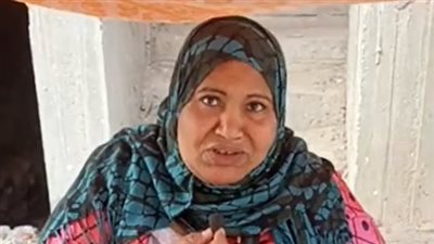 بائعة خضروات ببني سويف تستغيث: ابني بينام من غير عشاء ونفسي حد يساعدنا | بث مباشر