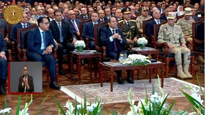 السيسي: اللي بيتعمل من مشروعات فضل كبير من ربنا وجهد يفرح الناس