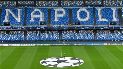 التشكيل الرسمي لمباراة نابولي وآينتراخت في دوري أبطال أوروبا