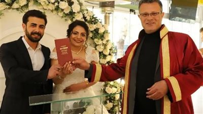 ضابط الإنقاذ شاهد على العقد.. حفل زفاف شاب تركي ظل تحت الأنقاض 36 ساعة 