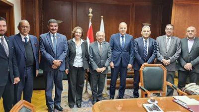 وزير الري ونقيب المهندسين يستعرضان الموقف الحالي لأعمال النقابة