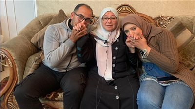 الأم المثالية الأولى ببورسعيد: 31 سنة كنت الأب والأم.. وولادي فرحة عمري