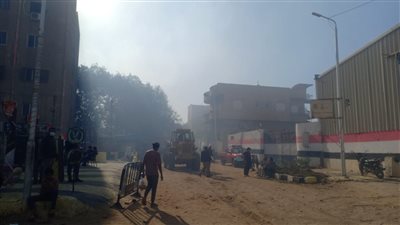 السيطرة على حريق حديقة بمساكن كفر الجبل في الهرم| صور 