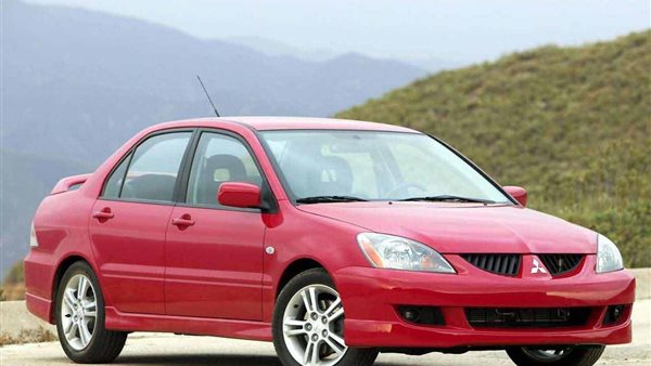 ميتسوبيشي لانسر في