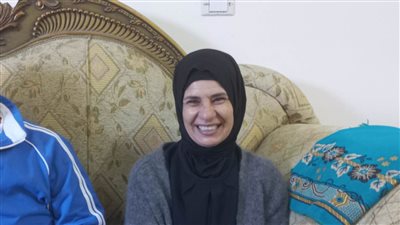 الأم المثالية بشمال سيناء: ربيت أولادي الأربعة بينهم طفل من ذوي الهمم | فيديو