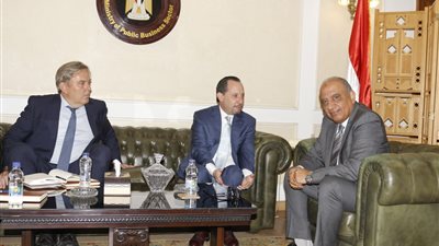 وزير قطاع الأعمال: خريطة استثمارية بالمشروعات المتاحة في الشركات التابعة للوزارة