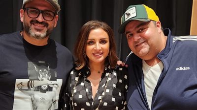 أكرم حسني وشيكو وعمرو أديب يشاركون أنغام بروفات حفل ليلة صوت مصر بالسعودية | صور