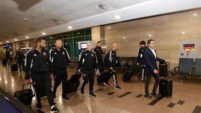 بعثة الأهلي تصل إلى القاهرة عقب مباراة القطن الكاميروني | صور