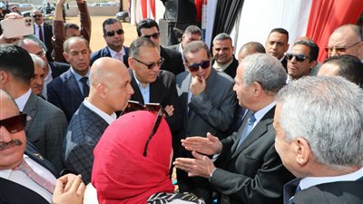 بأسعار مخفضة.. وزير التموين ومحافظ القليوبية يفتتحان معرض أهلا رمضان بشبرا الخيمة