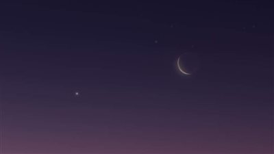 يفصل بينهما بـ 3 درجات.. هلال نهاية شعبان يقترن بكوكب زحل فجر غدٍ