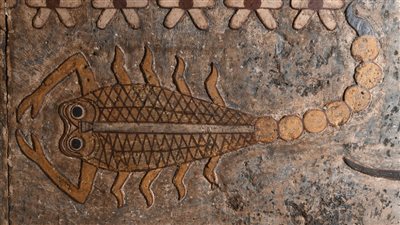 الآثار تعلن الكشف عن الأبراج الفلكية والكواكب الخارجية لأول مرة بسقف معبد إسنا | صور