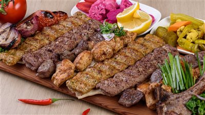 عزومة مشاوي في رمضان.. أهم الوصفات وسر التتبيلة مثل المحلات