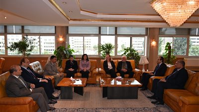 وفد الاتحاد الأوروبي يتابع مشروع البنية التحتية للبيانات المكانية بجامعة الفيوم