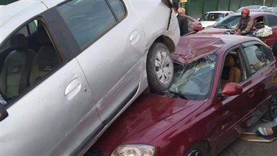 مصرع شخص وإصابة 7 آخرين في تصادم عدة سيارات بطريق الإسكندرية الصحراوي