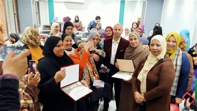 الصحة تُكرم 6 أمهات مثاليات في الشرقية