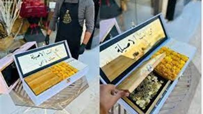 30 ألف دينار ذهب.. شاب أردني يفاجئ والدته بأثمن هدية في عيد الأم