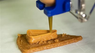 باحثون يصنعون كعكة بواسطة تقنية ثلاثية الأبعاد