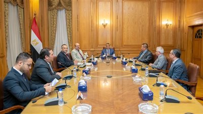 الإنتاج الحربي يستقبل وفد فوجي سين الصينية لبحث التعاون المشترك بمجال إنتاج الجراجات الذكية والمشايات الكهربائية