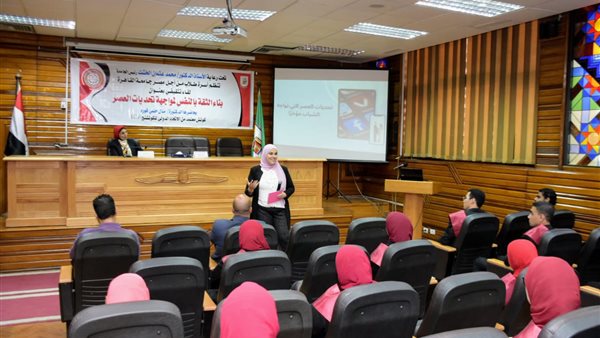 طلاب جامعة القاهرة